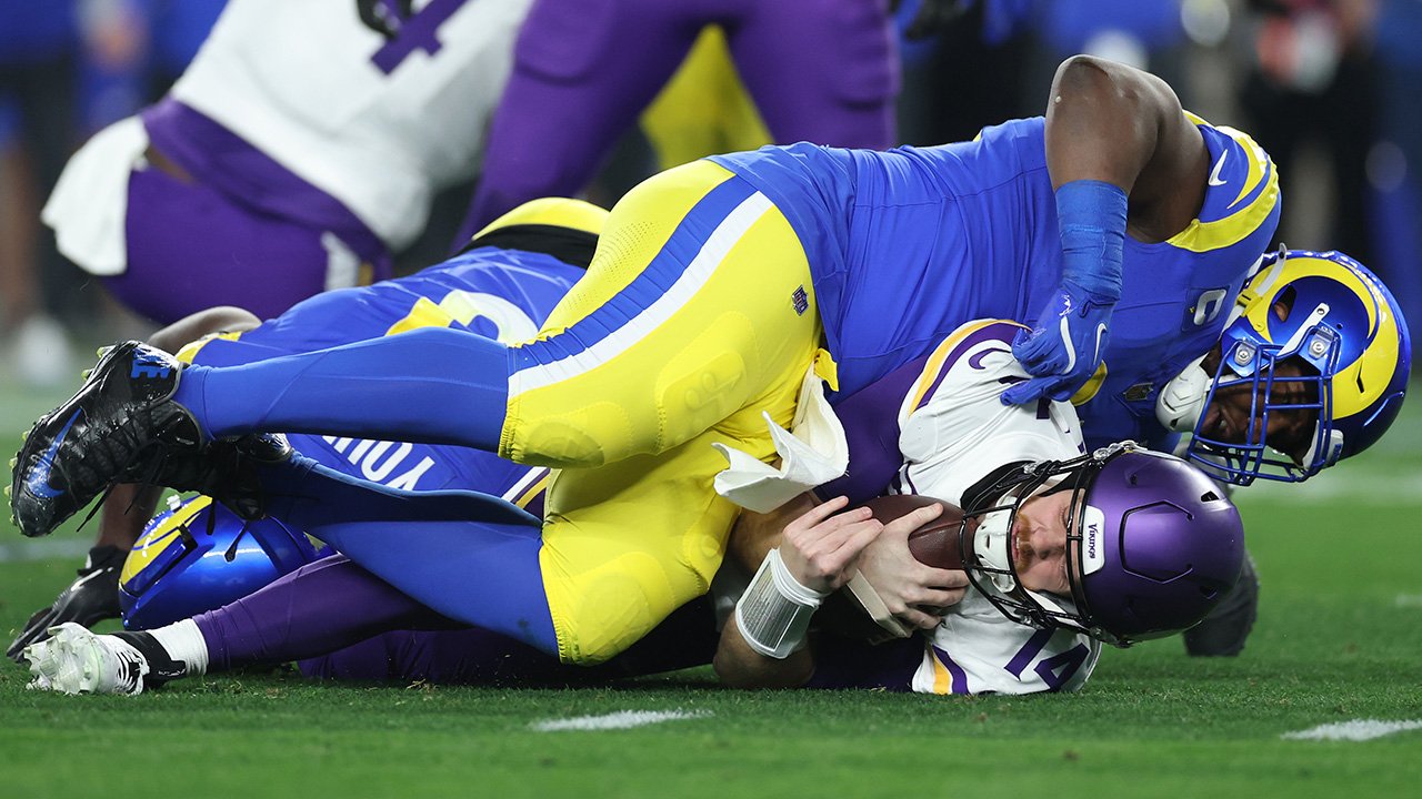 From Hero to Zero! Darnold zerfällt mit seiner O-Line