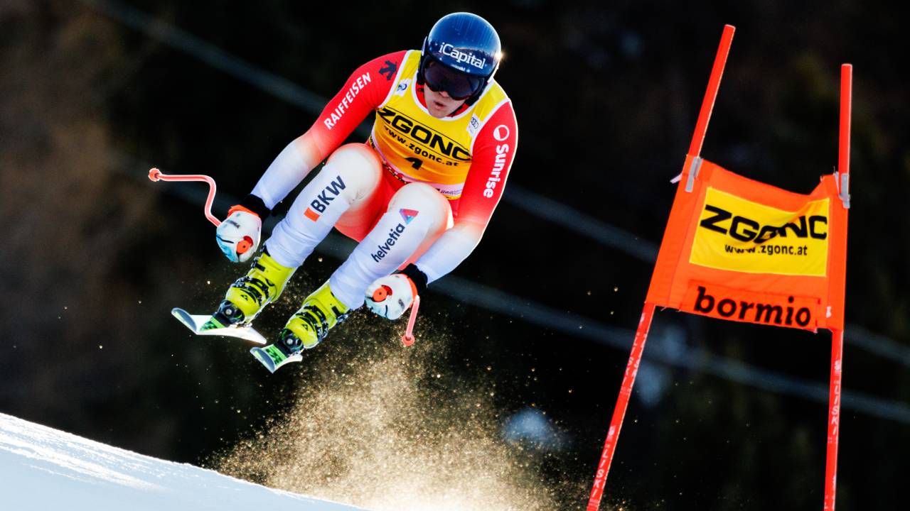 Sturz! Schweizer landet im Wengen-Training im Netz