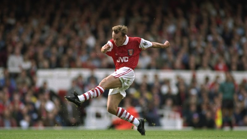 #19 - Lee Dixon (FC Arsenal)