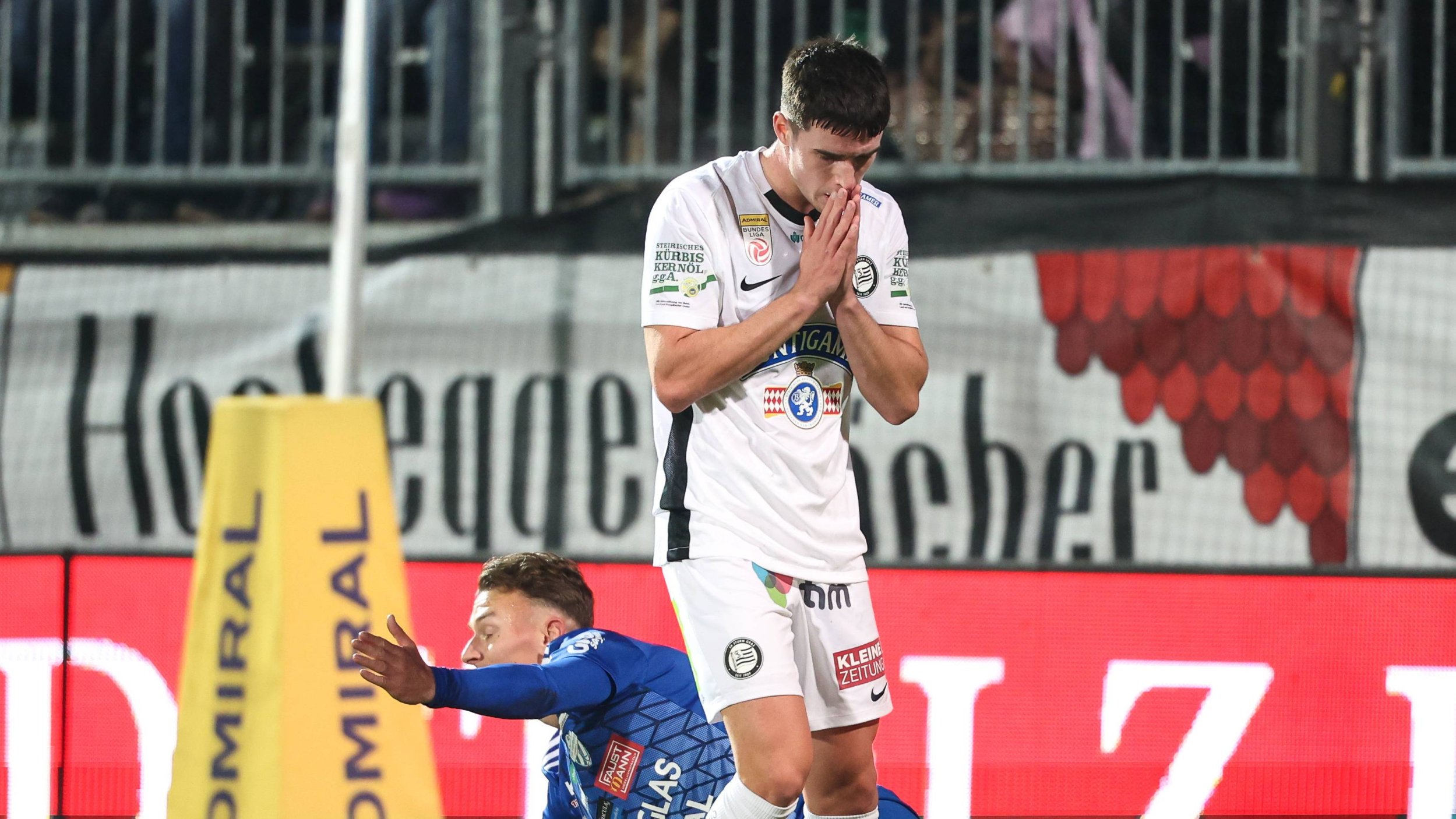 Bitter! Sturm muss wochenlang auf Abwehr-Mann verzichten