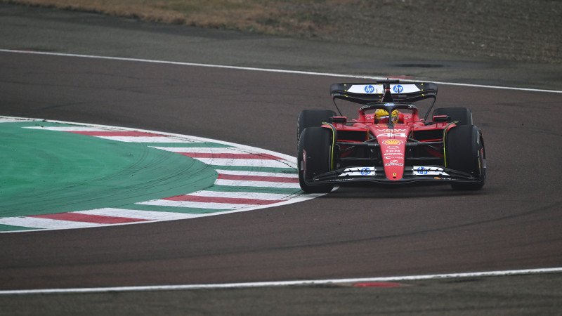 Bilder von Lewis Hamiltons ersten Runden im Ferrari