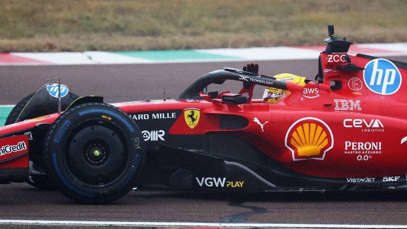 Bilder von Lewis Hamiltons ersten Runden im Ferrari