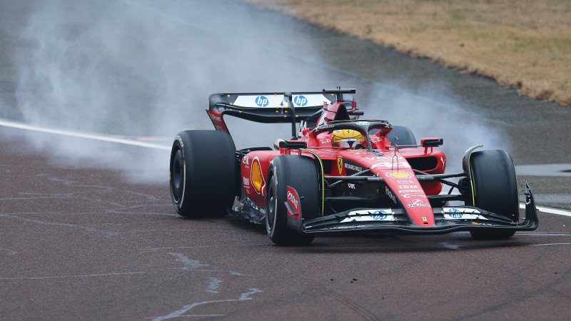 Bilder von Lewis Hamiltons ersten Runden im Ferrari