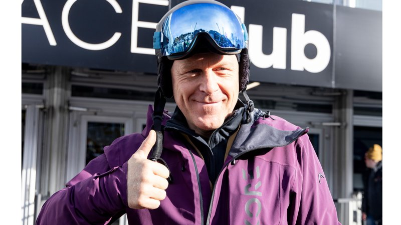 Kitzbühel 2025: Von Arnie bis Zlatan! Promis bei Streif-Show