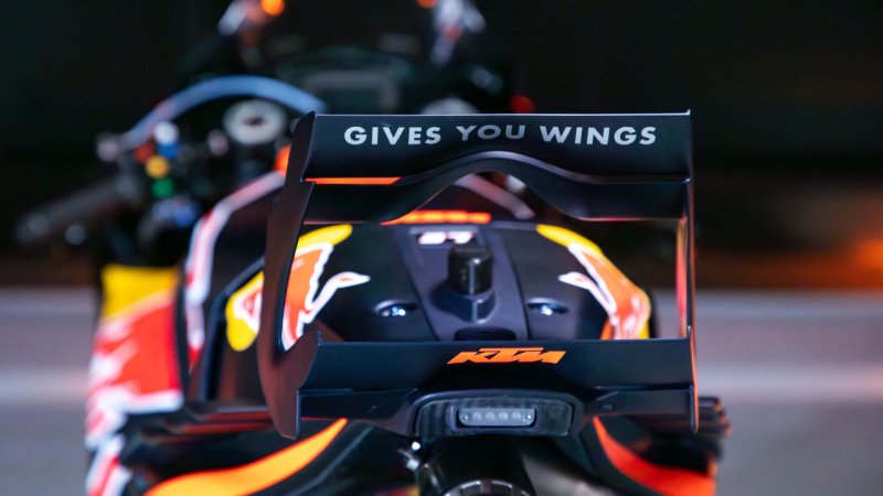 Im Red-Bull-Glanz: Das ist die neue KTM RC16