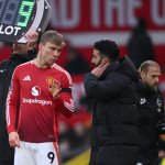 Höjlund-Abgang? United-Coach von ihm nicht überzeugt