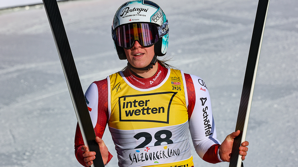 ÖSV-Allrounderin im Super-G gestürzt - "Befürchte Böses"