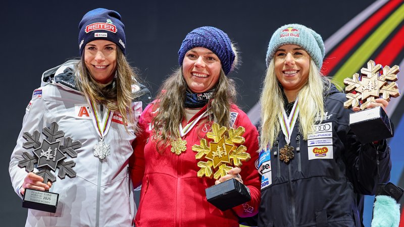 Hier erhält Mirjam Puchner ihre SILBERNE