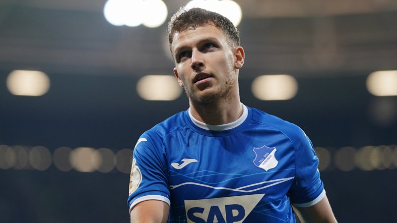 Kritik an Schicker? "Geben 90 Mio. aus, sind Viertletzter"