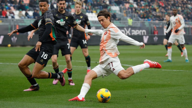 AS Roma baut Erfolgslauf gegen Svoboda-Team aus