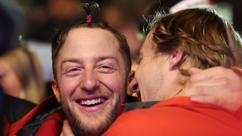 Haare ab! Odermatt und Co. glänzen mit Halbglatzen