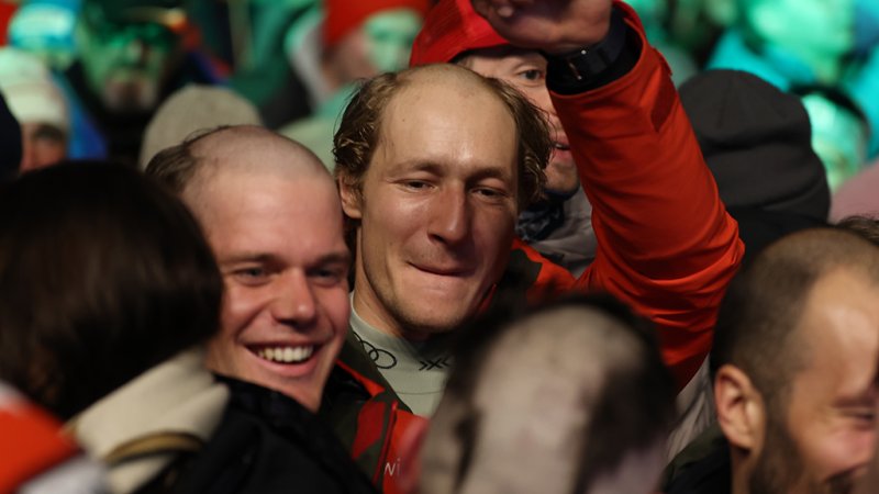 Haare ab! Odermatt und Co. glänzen mit Halbglatzen