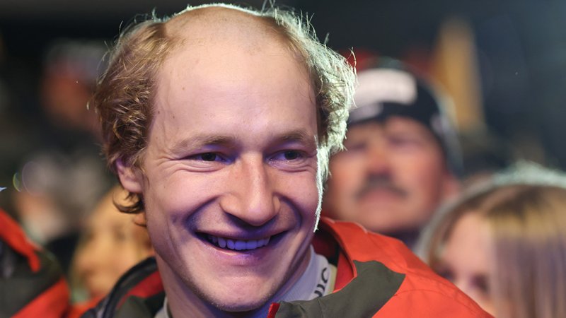 Haare ab! Odermatt und Co. glänzen mit Halbglatzen