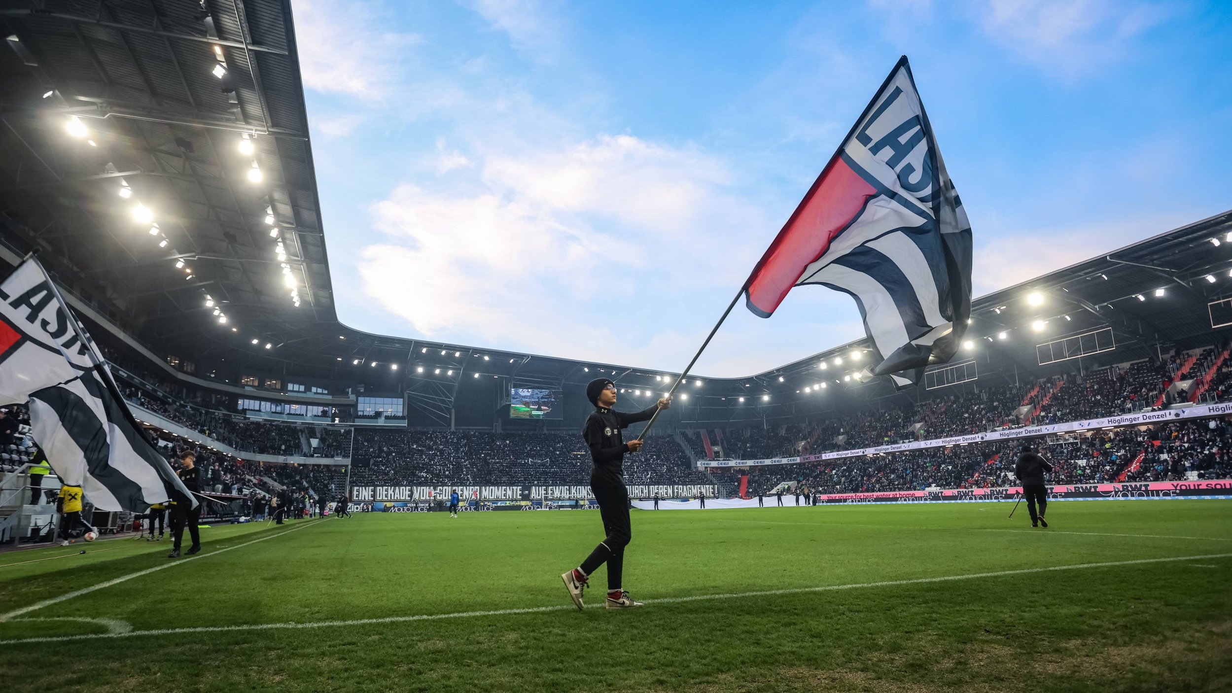 <a href='/de/daten/news/fussball/lask/' class='tag'>LASK</a> stellt neuen Geschäftsführervor
