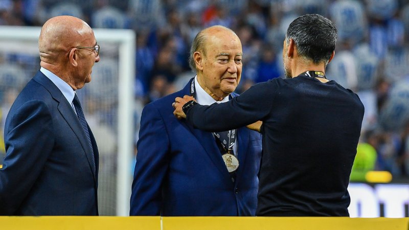 Trauer! Legendärer Porto-Präsident verstorben