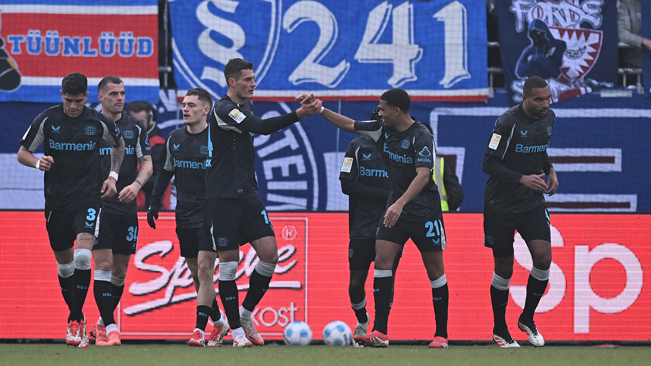 Leverkusen gewinnt bei Schlusslicht - Hasenhüttl mit Remis
