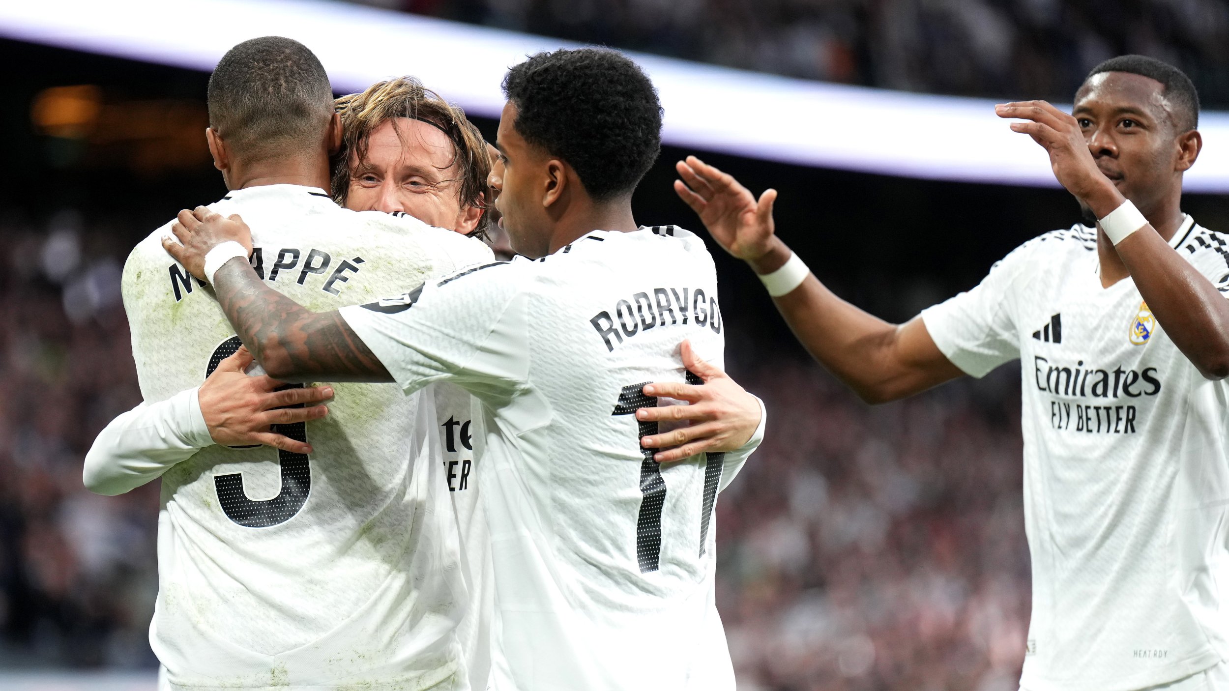 Real zieht bei Startelfcomeback von Alaba mit Barca gleich