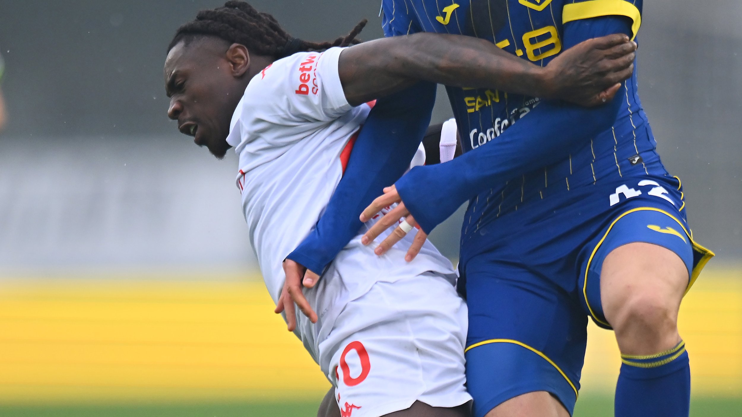 Schädeltrauma! Sorge um Fiorentina-Stürmer Kean