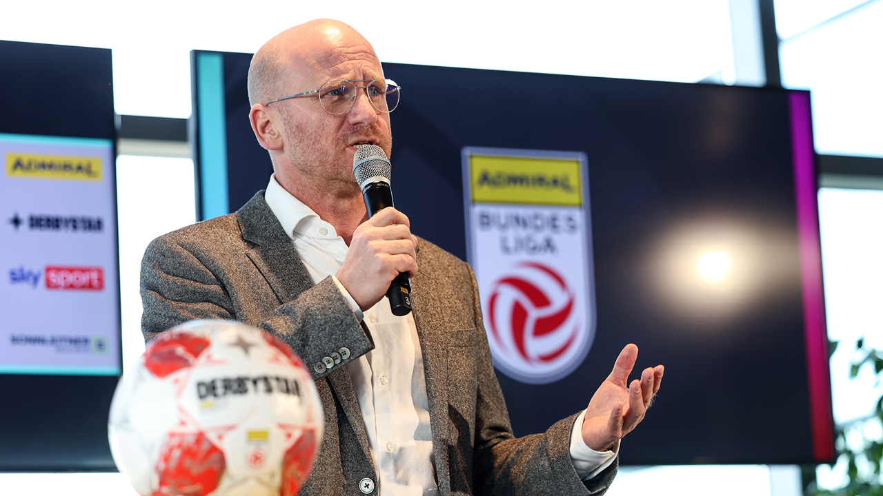 Liga-Chef Ebenbauer: "Es läuft auf 4 Regionalligen hinaus!"