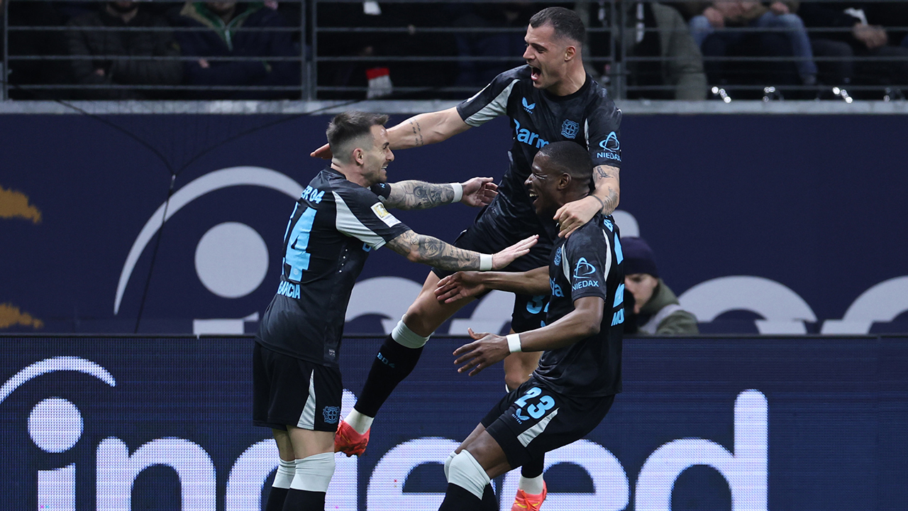 Deutliche Sache! Leverkusen setzt sich von Frankfurt ab