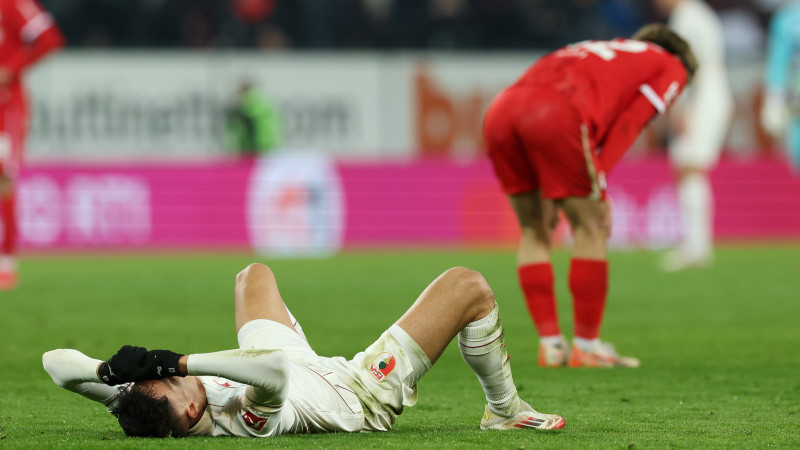 Die Stange rettet Freiburg in Augsburg